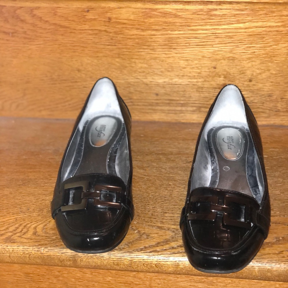 Alfani black croc flat shoes